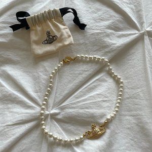Vivienne Westwood pearl necklace